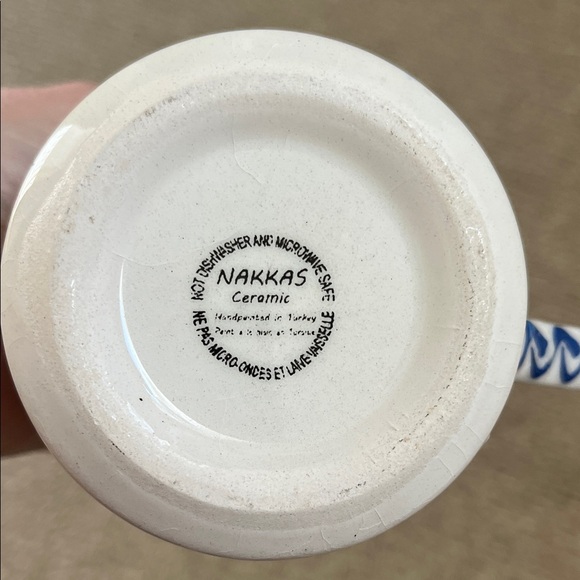 Authentic Turkish mug With red flowers and blue handle - Picture 3 of 6